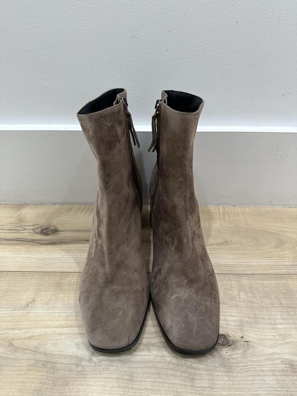 M. Gemi Boots Womens Size 8.5 Brown Suede Ankle Bootie Block Heel Zip Made Italy